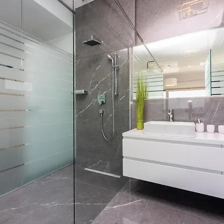 Infinity Adria Villa
