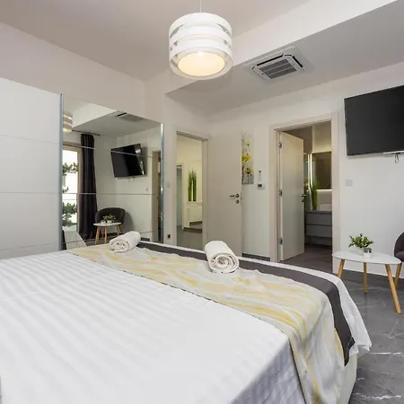 Infinity Adria Villa *